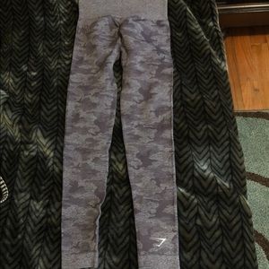 NEW Camo leggings with tags never worn